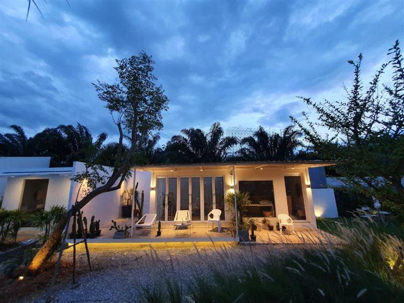 Meet Boutique Resort Surat Thani Exterior foto